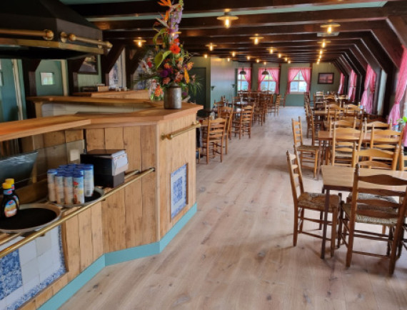¡Restaurante de Kraai abierto de nuevo y completamente renovado después de una renovación completa!